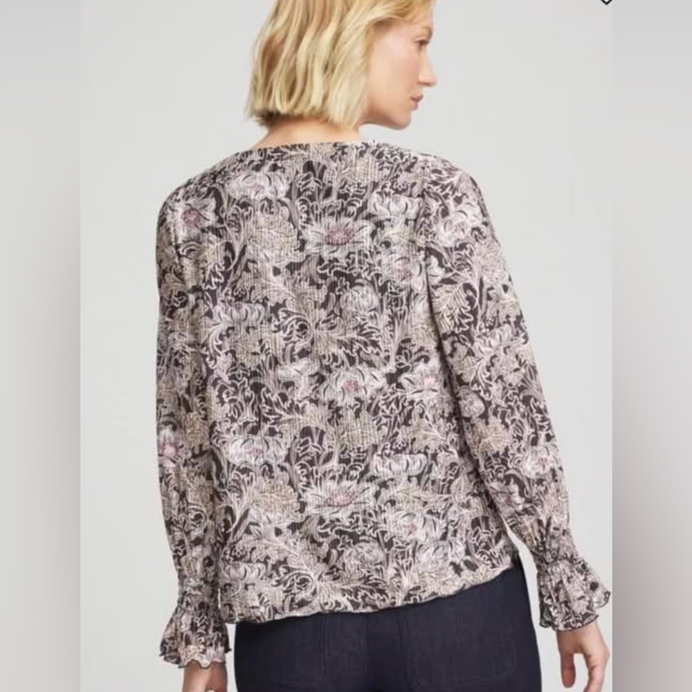 CHICOS BLOOM CRINKLE BODRE BLOUSE CHICOS SIZE 1 WILL FIT MISSES MEDIUM. NWT! - Picture 2 of 6